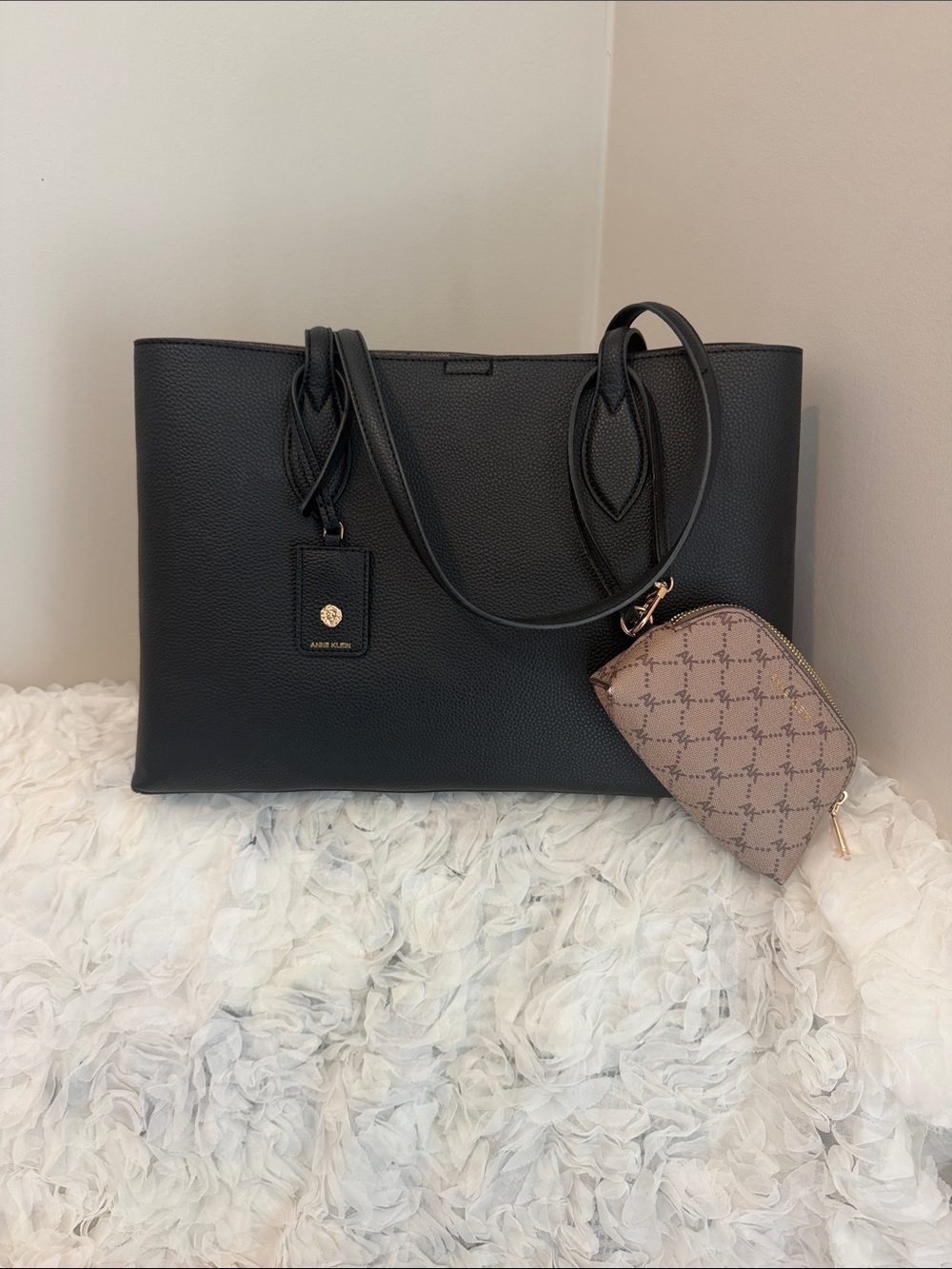 Anne Klein Black Pebble Tote with Attached Printed Pouch and hang tag